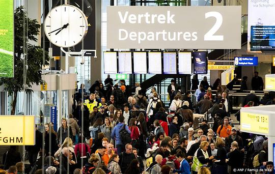 Binnen paar jaar kun je thuis zelf de paspoortcontrole Schiphol doen