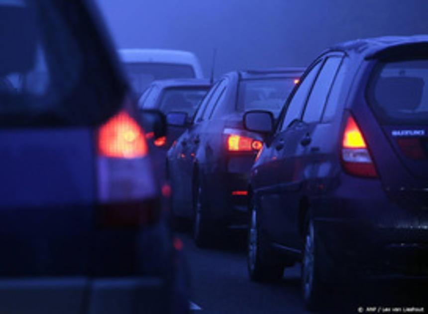 Code geel door dichte mist zuiden en zuidwesten, en maandagavond sneeuw 