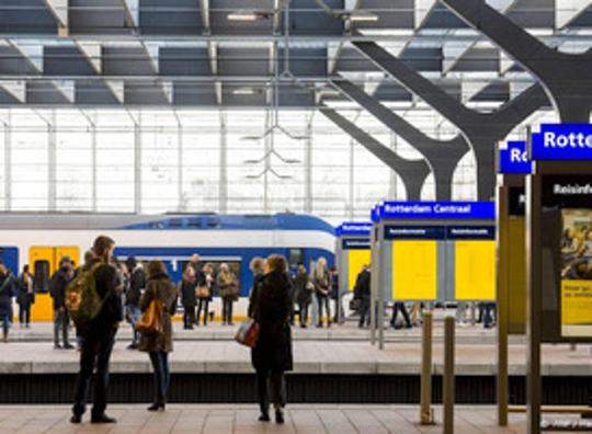 Tussen Rotterdam en Arnhem rijden minder treinen vanwege personeelstekort