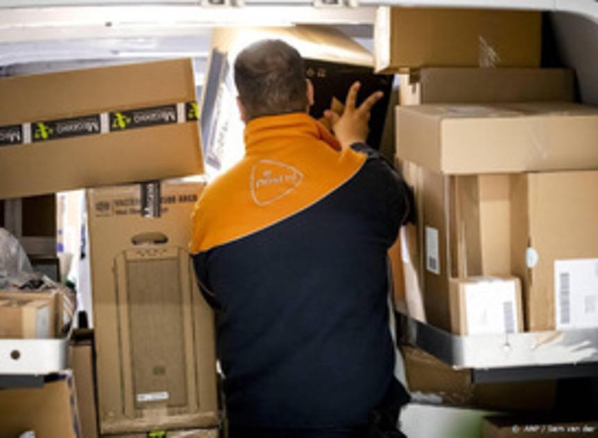 Duizenden extra pakketbezorgers in dienst bij PostNL 