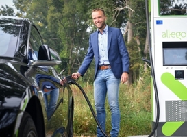 Autolaadpalen in Deventer gebruiken stroom van windpark