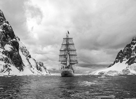 Tallship Bark Europa doet Het Scheepvaartmuseum aan