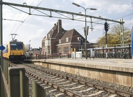 Monumentaal station Gilze-Rijen weer open voor reizigers na renovatie