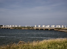 Renovatie Afsluitdijk duurt langer door ontwerpfout en kost miljoenen extra