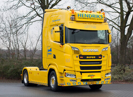 Bergingsbedrijf Hendriks neemt Scania 770S V8 in gebruik