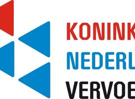Koningin Máxima brengt digitaal werkbezoek aan touringcarondernemers
