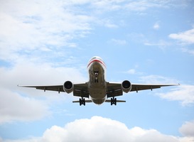 Een luchthaven in zee of liever niet? Dit willen de politieke partijen met luchtvaart