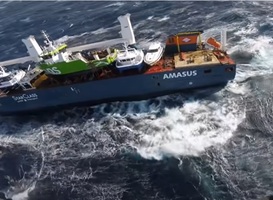 Boskalis gaat stuurloze Eemslift Hendrika voor Noorse kust bergen