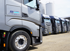 DJK Logistics bereidt zich met vijf IVECO S-WAY NP’s voor op de toekomst