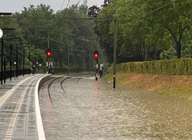 Geen treinverkeer Zuid-Limburg door noodweer, fikse schade aan infrastructuur