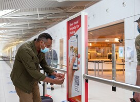 Schiphol app biedt reizigers mogelijkheid eten en drinken te bestellen