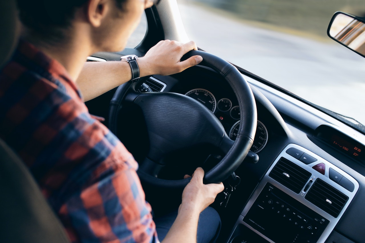 Techbedrijf Uber hoopt onder cao taxivervoer uit te komen