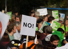 PostNL wil medewerkers het recht op staken ontnemen