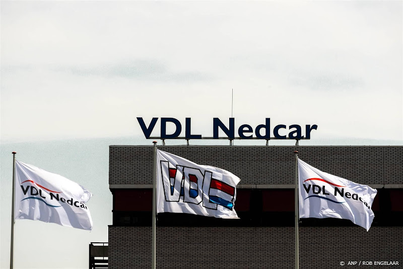 Honderden medewerkers van VDL Nedcar schrijven zich in als staker