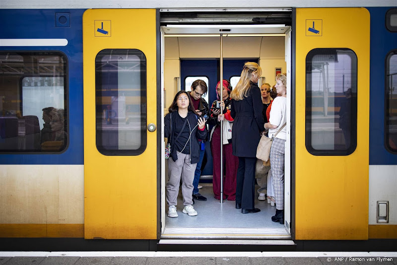 Schade bovenleiding: tot vrijdagochtend geen treinen tussen Dordrecht en Lage Zwaluwe
